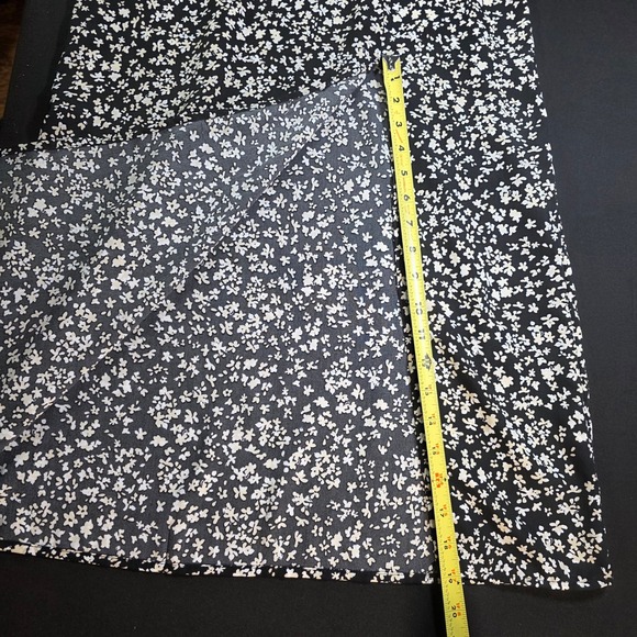 Wild Fable Womens Floral Midi Skirt Black Ditsy Print Front Slit Size S New - Picture 4 of 8